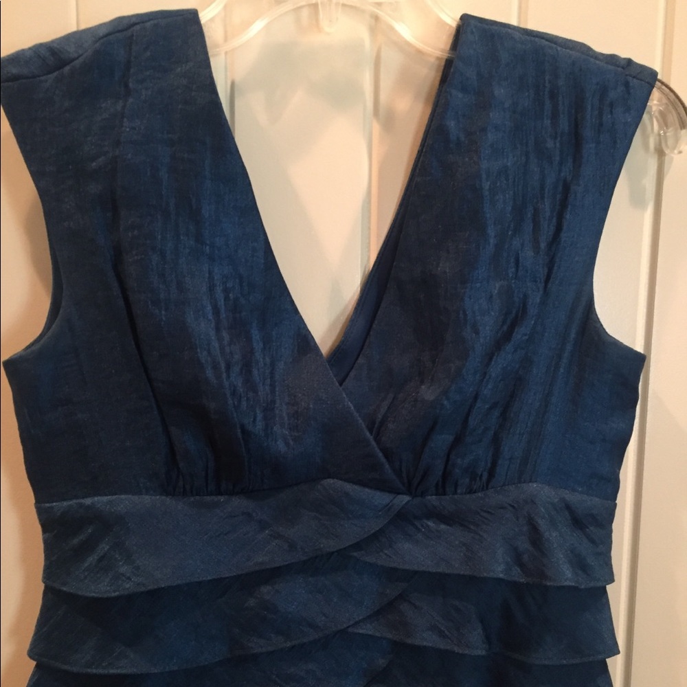 Beautiful blue, ruffled cocktail dress, size 6P